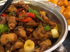 干锅蒜香鸡-刘胖子家常菜·蹄花焖藕(中南店)