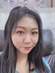 -花岐款式专研健康美甲沙龙