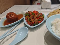 -荣华基·现炒快餐(肇嘉浜路店)
