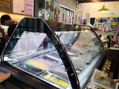 -莓园冰淇淋店