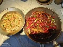-巴厘龙虾·榜首油焖大虾(音乐学院·沿江酒馆店)