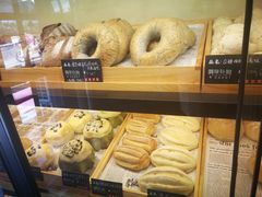 -啊噗吐呦现场烘焙(麦凯乐店)