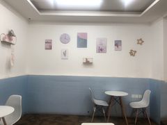 用餐区-美肴冰品·汉堡·牛腩饭(总店)