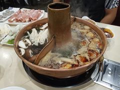 -楼外楼大刀肉传统火锅居(博学路店)