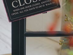 -Fridi Patisserie Cafe