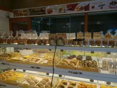 面包甜点陈列柜-欧贝拉蛋糕店(东门路店)