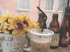 榛果拿铁-W CAFE(甜爱路店)