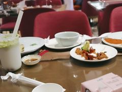 -飨食汇全日制餐厅·昆山皇冠假日酒店(九方店)