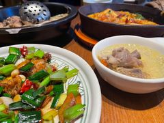 -云海肴·汽锅鸡·云南菜(天山百盛优客店)