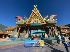 -七彩云南欢乐世界