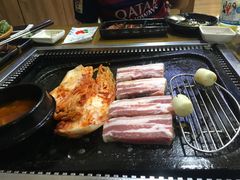 黑毛猪五花-韩阳王石板烤肉