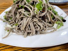 -溢心园香河肉饼总店