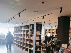 -魔方城市书房(中街益田店)