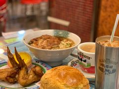 煎雞扒公仔麵-金华冰厅