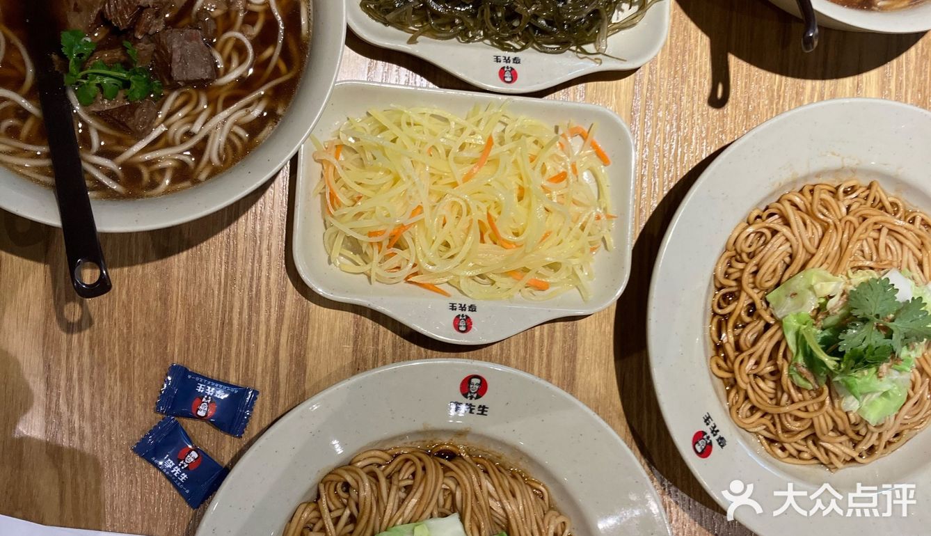 因为有事另外一个人去买别的东西 面放坨了