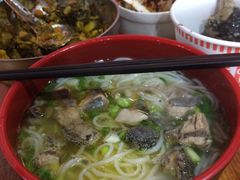 -正宗李家土鸡米线店
