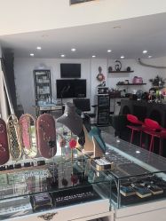 -龙之吻专业刺青·手工耳洞·纹身去色