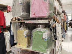 -优衣库(广州天河领展广场店)