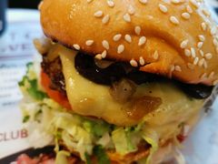 -The Habit Burger Grill 哈比特汉堡(复兴soho店)