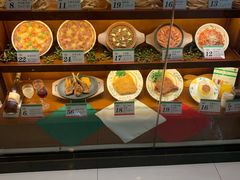 面包甜点陈列柜-萨莉亚意式餐厅(石鼓路店)