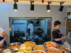 自助取餐区-蓝精灵饺子店