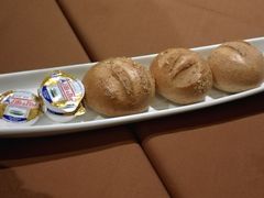 -Palate Angkor Restaurant & Bar