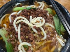 -丽虹云南过桥米线(兴工街店)