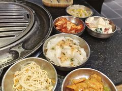 -GOGIYA·咕叽吖韩国传统烤肉店(东方新天地店)