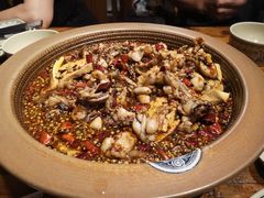 传统香辣牛蛙-呱呱叫民俗风味主题餐厅(沣峪口店)