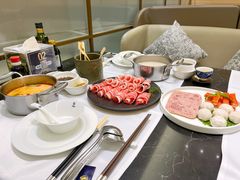 -红鼎豆捞·非遗鲍皇汤火锅(宝丰路店)