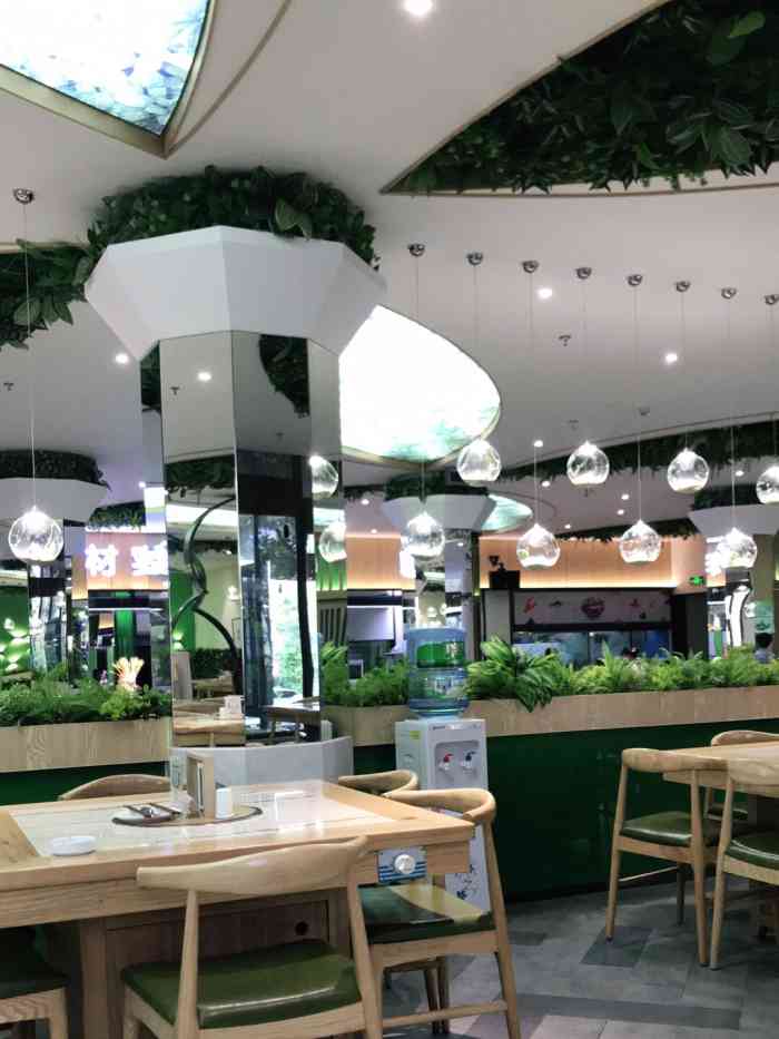清真 方舟·五饼二鱼餐厅(福海立交桥店)-"这个是酒店的配套餐厅,光看