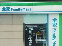 -全家便利店(东直门店)