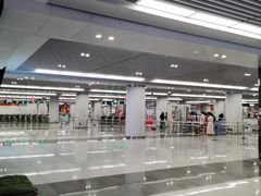 -新百广场(地铁站)