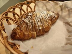 黄金流奶羊角-麦田工坊(月湖店)