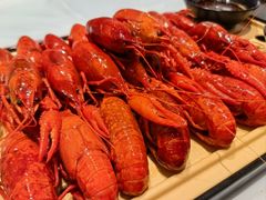 -肥肥虾庄·金牌油焖大虾(汉口城市广场店)