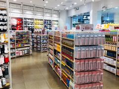 -名创优品(广东东莞东城万达2店)