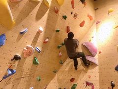 -Upper Climbing Gym 攀岩(华侨城店)