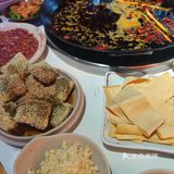 开在成都西宸天街“五年老店”的重庆老火锅