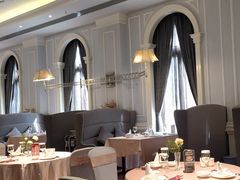 -王府井酒店(金桥港湾店)