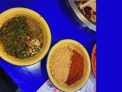 -马路边边串串香(苗栗路店)