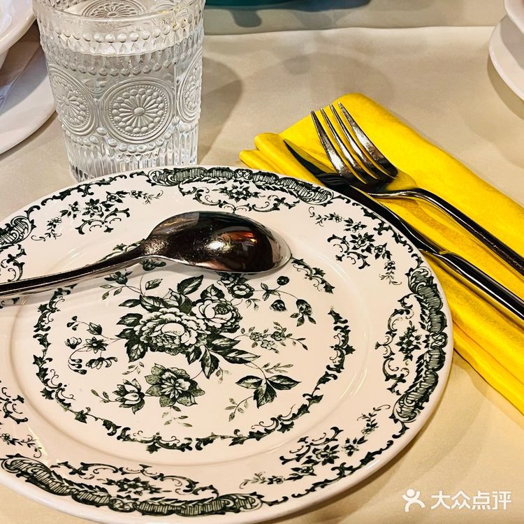 [爱心]老井俄式餐厅