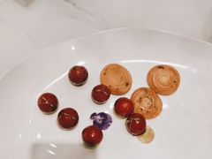 -江上荟·创意中国菜(绿地缤纷城店)