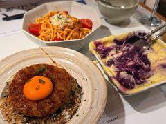 炸牛上脑汉堡肉饭-火山屋台(新街口店)