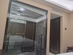 -广东大厦酒店(广州北京路步行街纪念堂地铁站店)