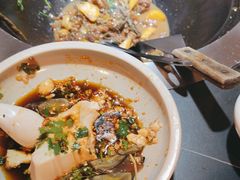 -锅老头海鲜铁锅炖