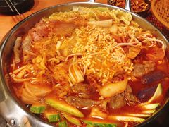 -肥肥虾庄·金牌油焖大虾(杨园滨江时代walk店)