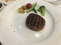 -斗牛士牛排餐厅(嘉里汇店)