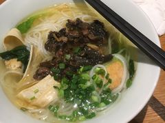 乌鸡米线-村外有星光小食铺(长嘉汇店)