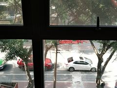 -有红鸡毛店·川菜(建设路店)