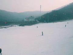 -中旅松花湖滑雪场